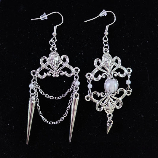 Selune Earrings - Book of Kissu